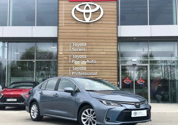 wielkopolskie Toyota Corolla cena 76900 przebieg: 61831, rok produkcji 2021 z Zakopane